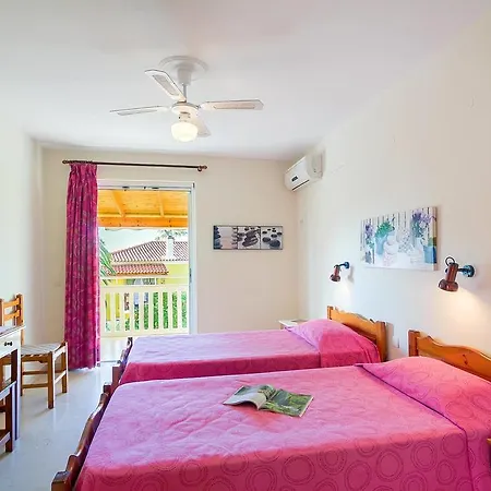 Danae Apartments Agios Gordios  Zimmer foto