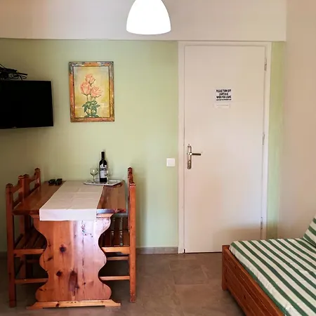 Danae Apartments Agios Gordios  Exterior photo