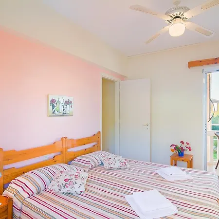 Danae Apartments Agios Gordios  Zimmer foto